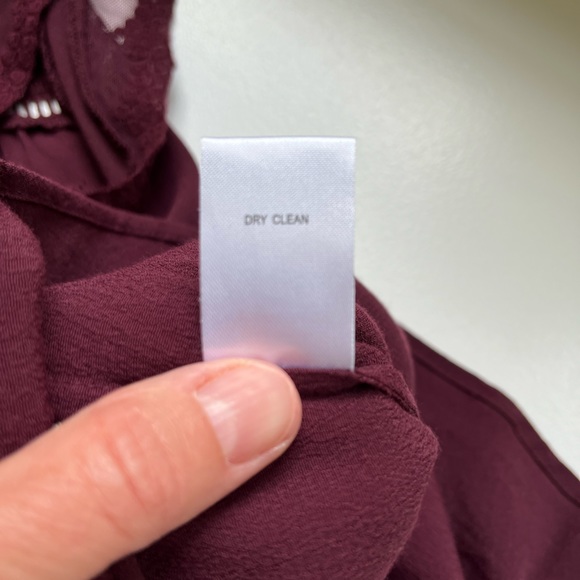 Daniel Rainn, size small, burgundy cap sleeve tank - Picture 6 of 7